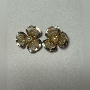 Vintage Gold Flower Clip on Earrings